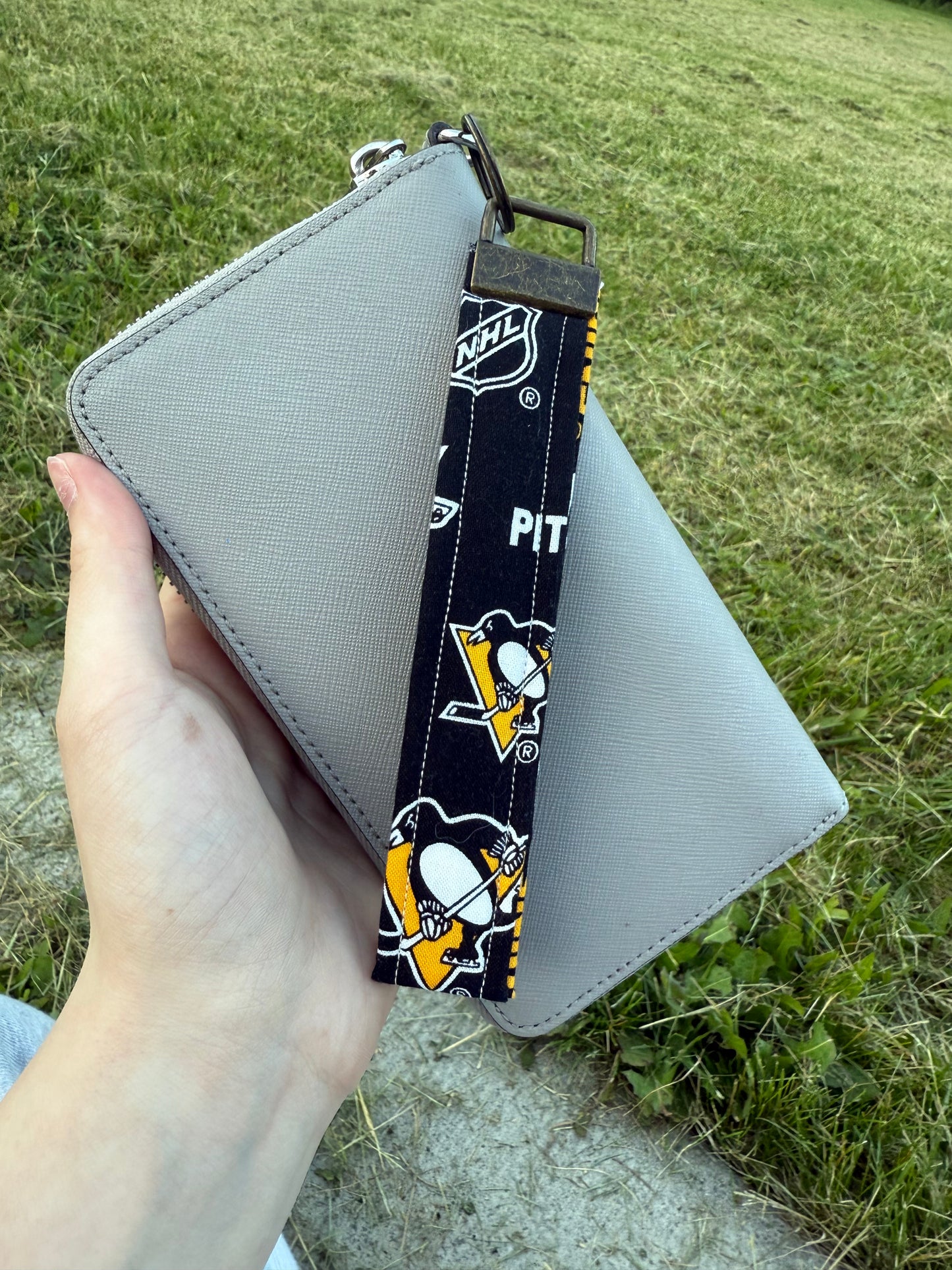 Pitt Penguins Wristlet Keychain